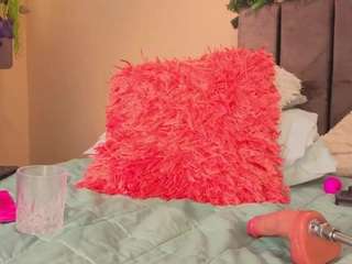  hailey-fox chat room