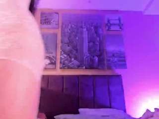 hailey-fox Live Webcam on CamSoda