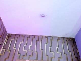 luna-maisonn live cam preview
