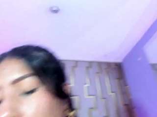 luna-maisonn live cam preview