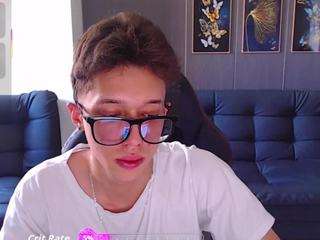  skinnybigc0ck20 chat room