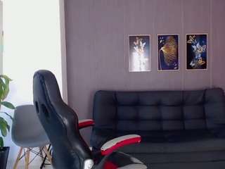 skinnybigc0ck20 Live Webcam on CamSoda