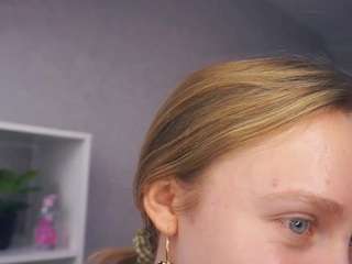  tiensaucer chat room