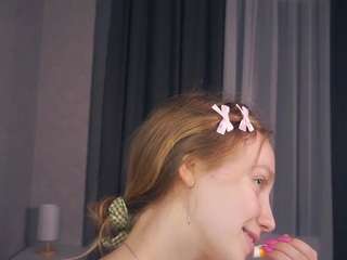  tiensaucer chat room