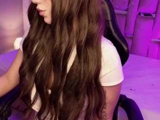 zharalux Teen live webcam