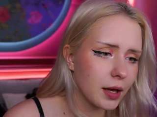 dollymoris webcam model