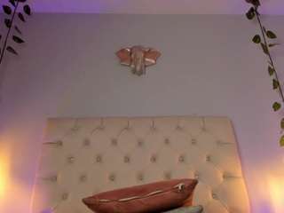  isabella-flowers chat room