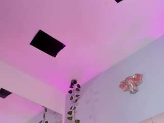 isabella-flowers Toy live webcam