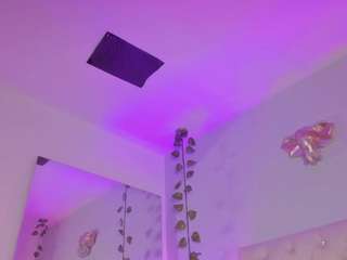 isabella-flowers webcam