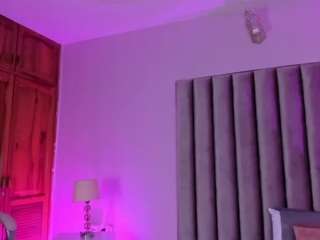 isabella-flowers webcam model