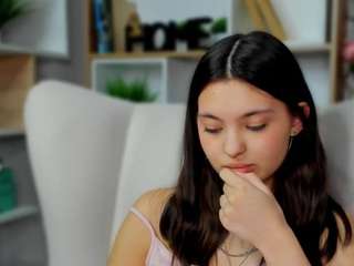 lennalalone live cam profile