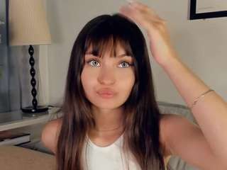 lennalalone Live Webcam on CamSoda
