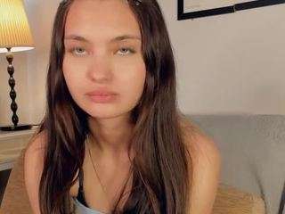 LennaLalone live cam preview