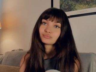 LennaLalone live cam preview