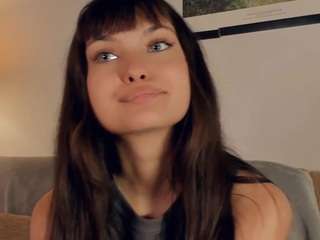 LennaLalone live cam preview
