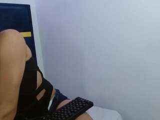 sasha-west69