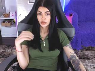 tiffanylab's CamSoda show and profile