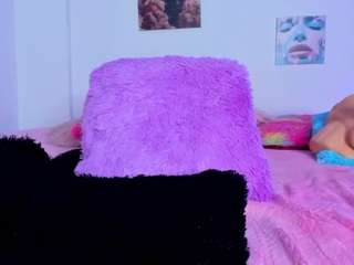 hailey-hadid Live Webcam on CamSoda