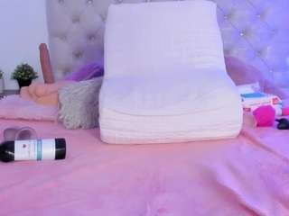 hailey-hadid live cam preview