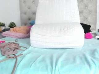 hailey-hadid live cam preview