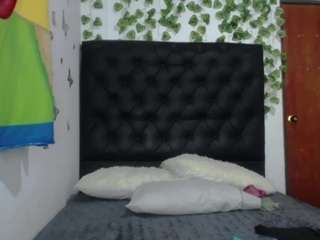 isa06 Live Webcam on CamSoda