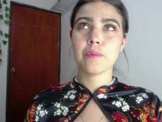 isa06's CamSoda show and profile