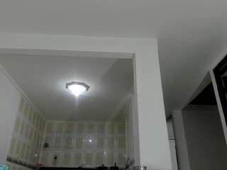 isalovex's CamSoda show and profile