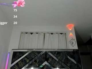 Bella live cam preview