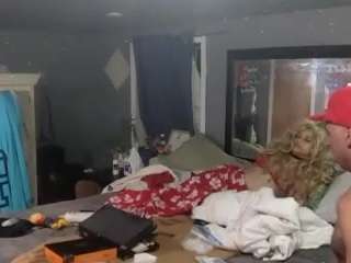 jovantihungwell webcam