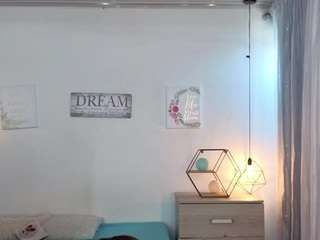 kendry-foxxx Live Webcam on CamSoda