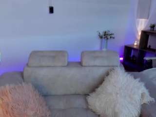 kendry-foxxx Live Webcam on CamSoda