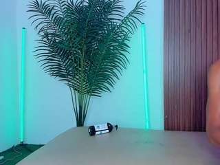 kylie-model live webcam show