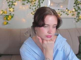 mia-ferd's CamSoda show and profile