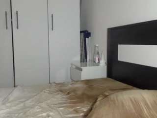 petite-danielle webcam