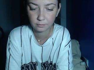 petite-danielle live webcam show