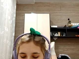 tanikahapeman's CamSoda show and profile
