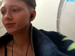  zoeclever chat room