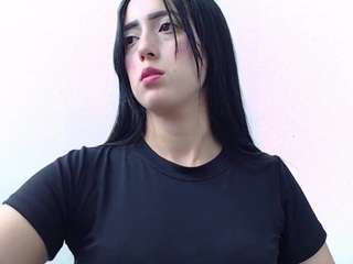 ivorynoir's CamSoda show and profile