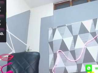 jaimes105 Live Webcam on CamSoda