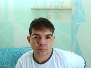 jaimes105 Live Webcam on {site_name}