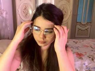  little-blond-girl chat room
