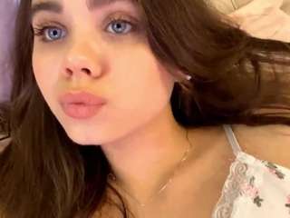  little-blond-girl chat room