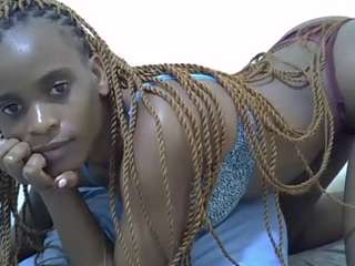 siennalure's CamSoda show and profile