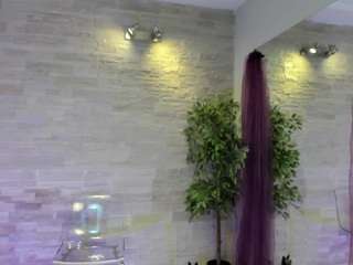 angelinsinn's CamSoda show and profile