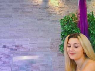angelinsinn Live Webcam on CamSoda