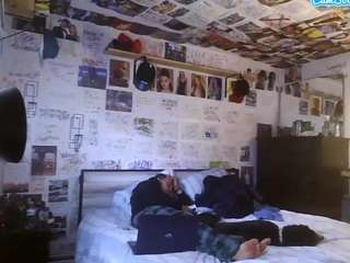 bigdikkpapii777 Live Webcam on CamSoda