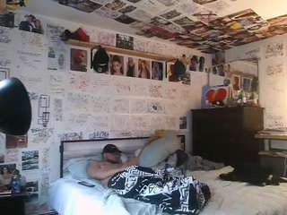 bigdikkpapii777 Drinking live webcam