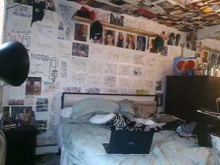 bigdikkpapii777's CamSoda show and profile