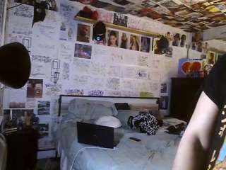 bigdikkpapii777's CamSoda show and profile