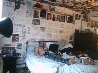 bigdikkpapii777's CamSoda show and profile